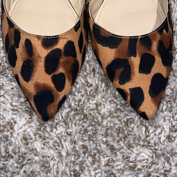 Leopard Print Women's Flats - Picture 7 of 8